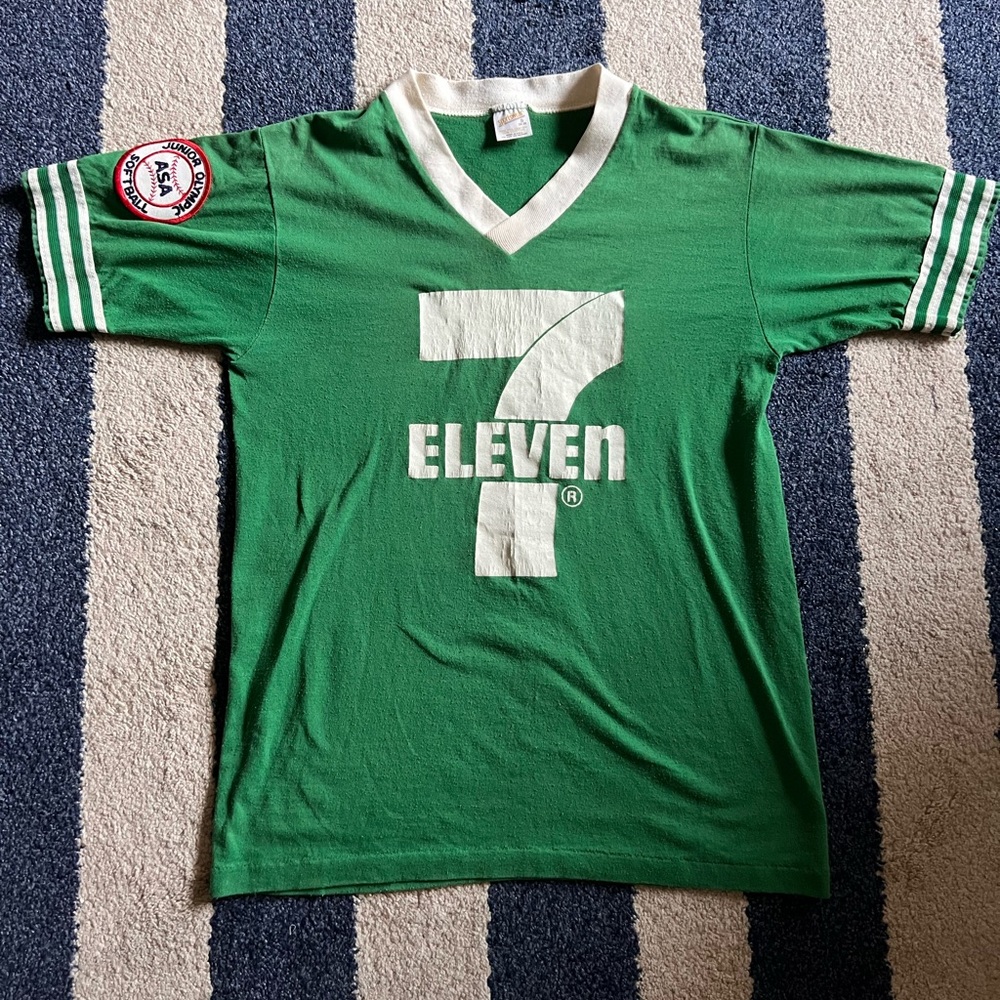 7-Eleven 7-11  GREEN Junior Olympic Softball V Neck Jersey Size S VINTAGE RARE